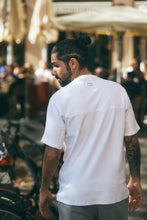 Laden Sie das Bild in den Galerie-Viewer, THE RIB SHIRT - WHITE - FRITZ THE LABEL