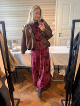 Laden Sie das Bild in den Galerie-Viewer, Jacke
