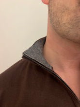 Laden Sie das Bild in den Galerie-Viewer, Brown Pullover
