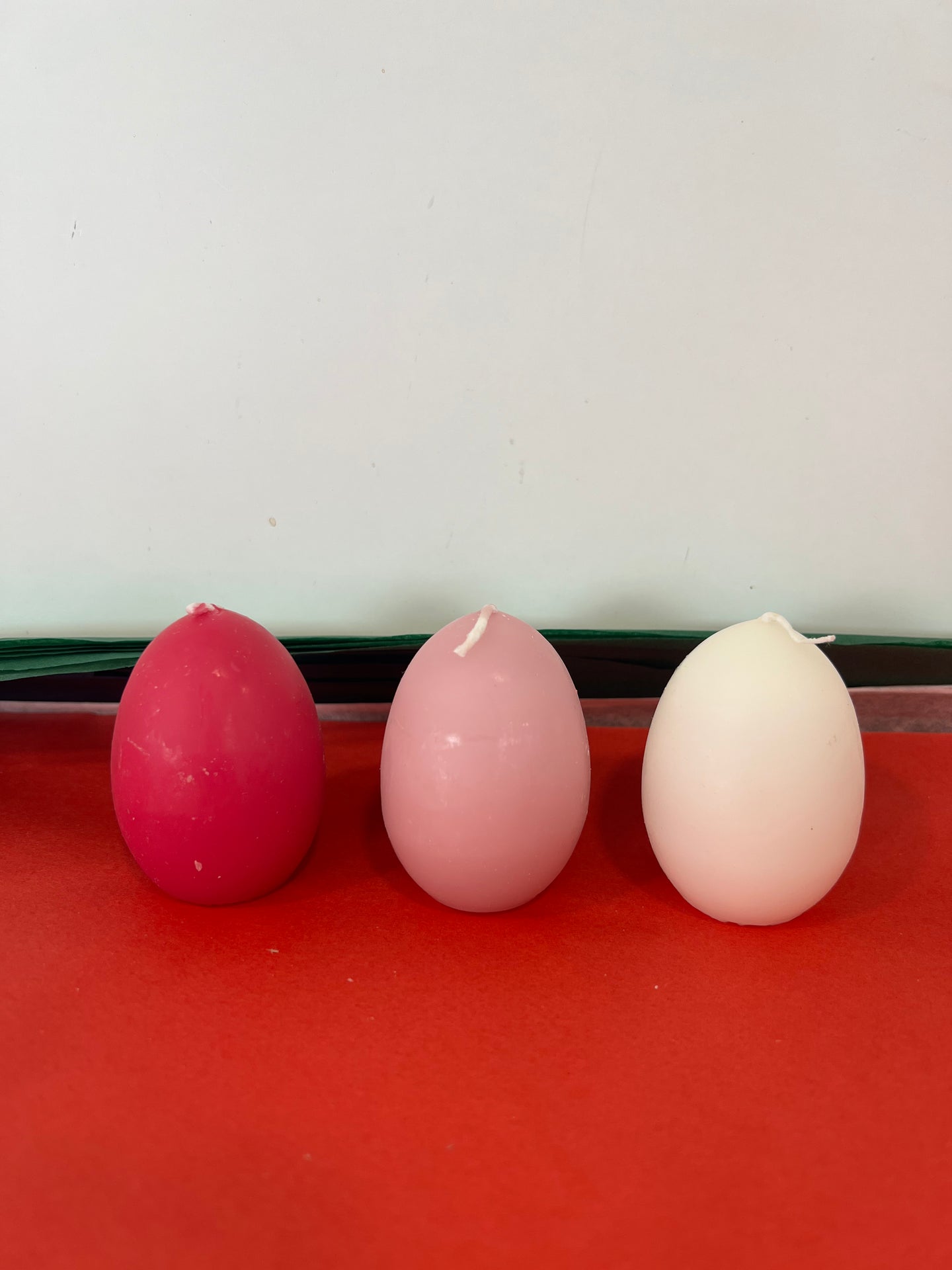 Ei Ostern verschiedene Farben -   BY SARA BECKER - THE LABEL